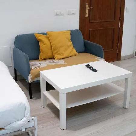 Estupendo Estudio Al Lado De Plaza La Merced * Málaga